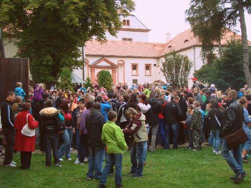 Velikono�n� trhy